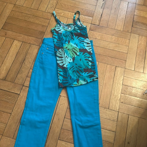 Rag and Bone gorgeous color! With cute top! - Picture 1 of 6